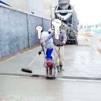 湖南湘潭手扶混凝土路面刮平尺 汽油6米加重型振捣尺