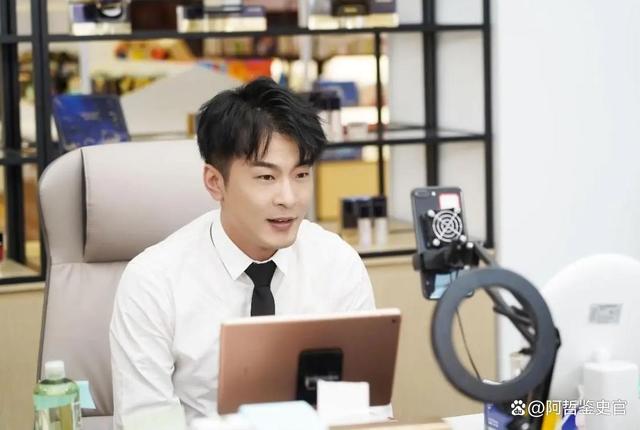 心动心痛 刘畊宏_刘畊宏回应卖假燕窝_刘畊宏肌肉