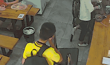 火锅配冰奶茶碱中毒_冰霜雪人的记忆和绯碱_奶茶粉怎样做冰奶茶