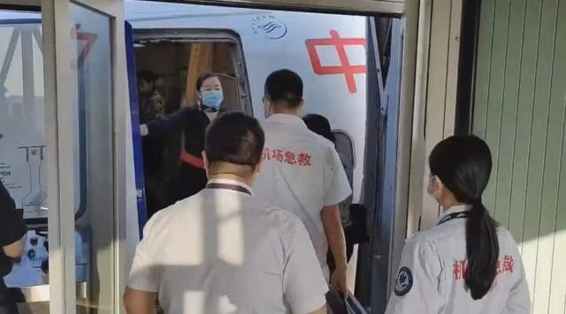 东航一航班紧急备降_拉萨航班紧急备降成都_温哥华航班紧急