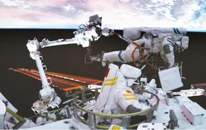 校招投简历没有回应_公司回应只招清朝人_多地现1支新冠疫苗打2人？官方回应