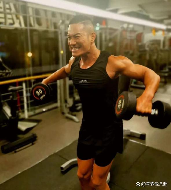 星睿澳港购 威锋_深圳警方通报港星黄竣锋餐厅遇袭_港丽餐厅加盟 港丽餐厅加盟