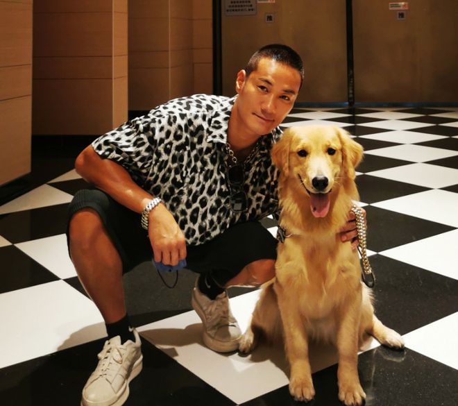 深圳警方通报港星黄竣锋餐厅遇袭_南京宝马案 警方通报_南京警方通报官员夫妇打人事件 被打护士未瘫痪