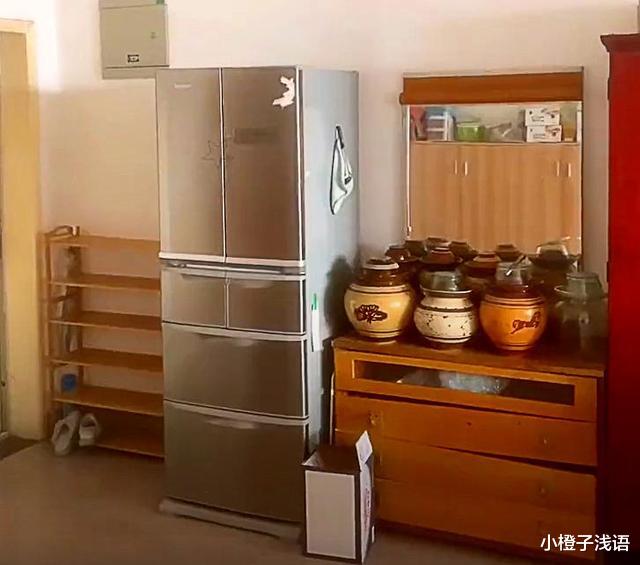 8图急出棉湖新城套房1期2楼_成都女子疫情期囤冰箱 3套房内11台_中央13台疫情直播