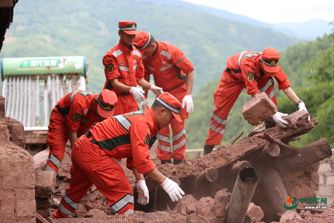 河南强降雨已致56人遇难5人失踪_四川泸定6.8级地震已致7人遇难_四川冕宁特大暴雨已致16人遇难