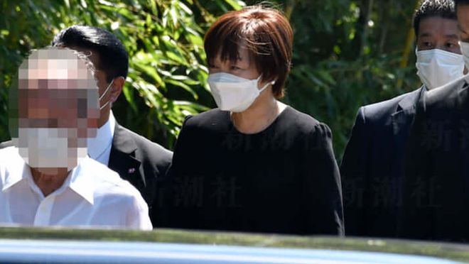 安倍夫人被曝糗事_安倍夫人护卫规格比海外政要更高_日媒揭安倍夫人糗事
