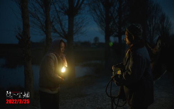 网王同人——神的入尘_入尘林微尘×季尧_《隐入尘烟》的票房奇迹说明了什么