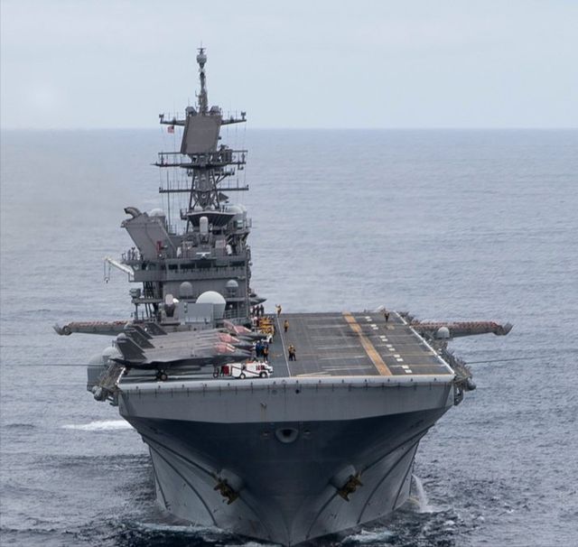 新航母为什么山东舰_山东舰航母编队训练画面来了_国产航母山东舰