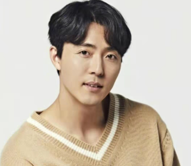 湖南吸毒市长被捕_韩国一男演员中秋当天因吸毒被捕_韩国不出名老演员男