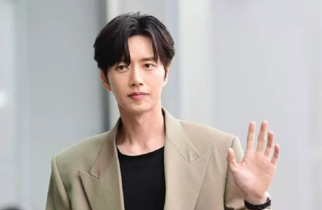 韩国不出名老演员男_韩国一男演员中秋当天因吸毒被捕_湖南吸毒市长被捕