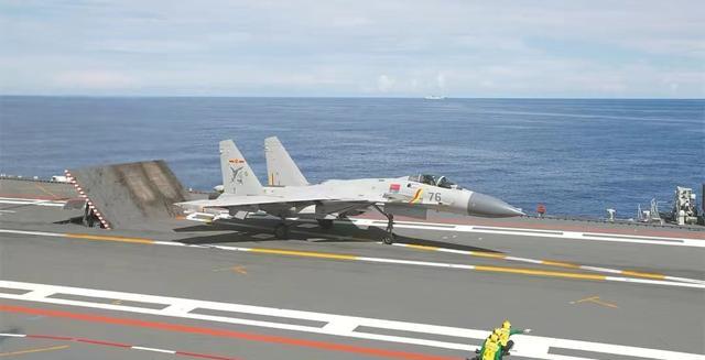 山东舰航母有多大_山东舰航母_山东舰航母编队训练画面来了