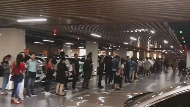 遂平哪小区的房子好_平度哪个小区的房子好_我在深圳卖豪宅：比小房子好卖