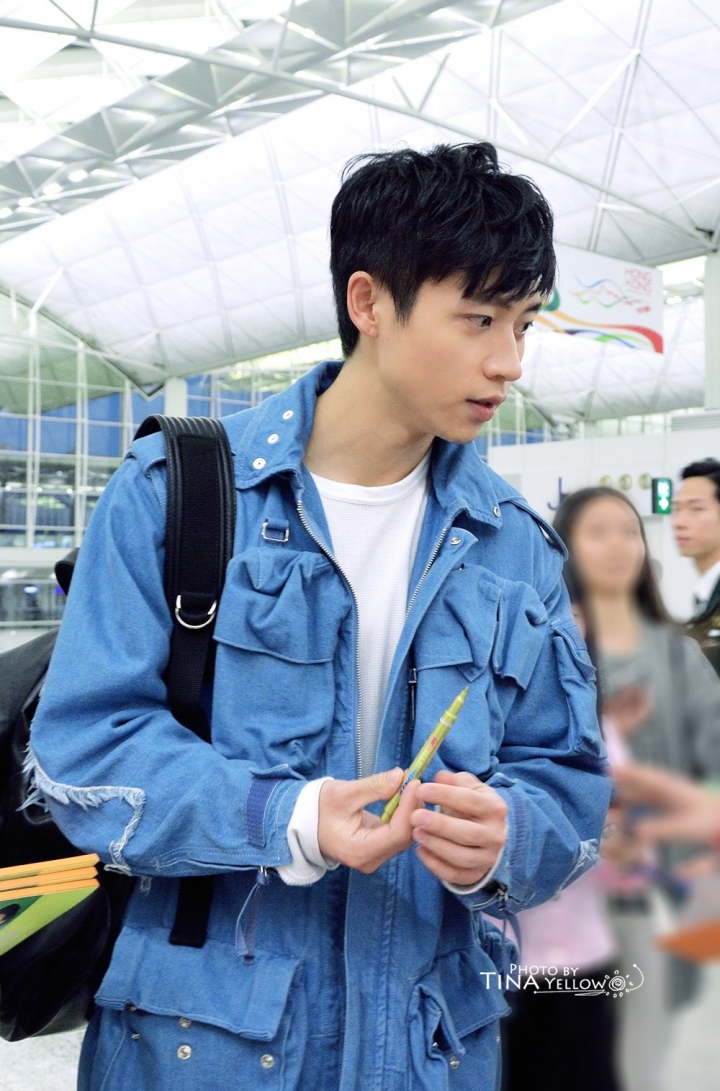 魏晨回复快乐再出发制片人道歉_快乐蓝天下魏晨_快乐家族快乐出发