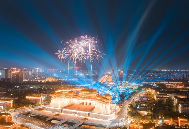 李玉刚的歌怎么唱_李玉刚把李白的诗唱成了歌_白居易写的诗唱成歌