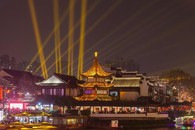 白居易写的诗唱成歌_李玉刚的歌怎么唱_李玉刚把李白的诗唱成了歌