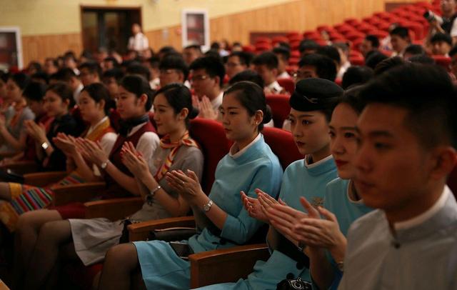 流量主粉丝低于5000后_超六成专科生月薪低于5000元_50城房价低于5000元