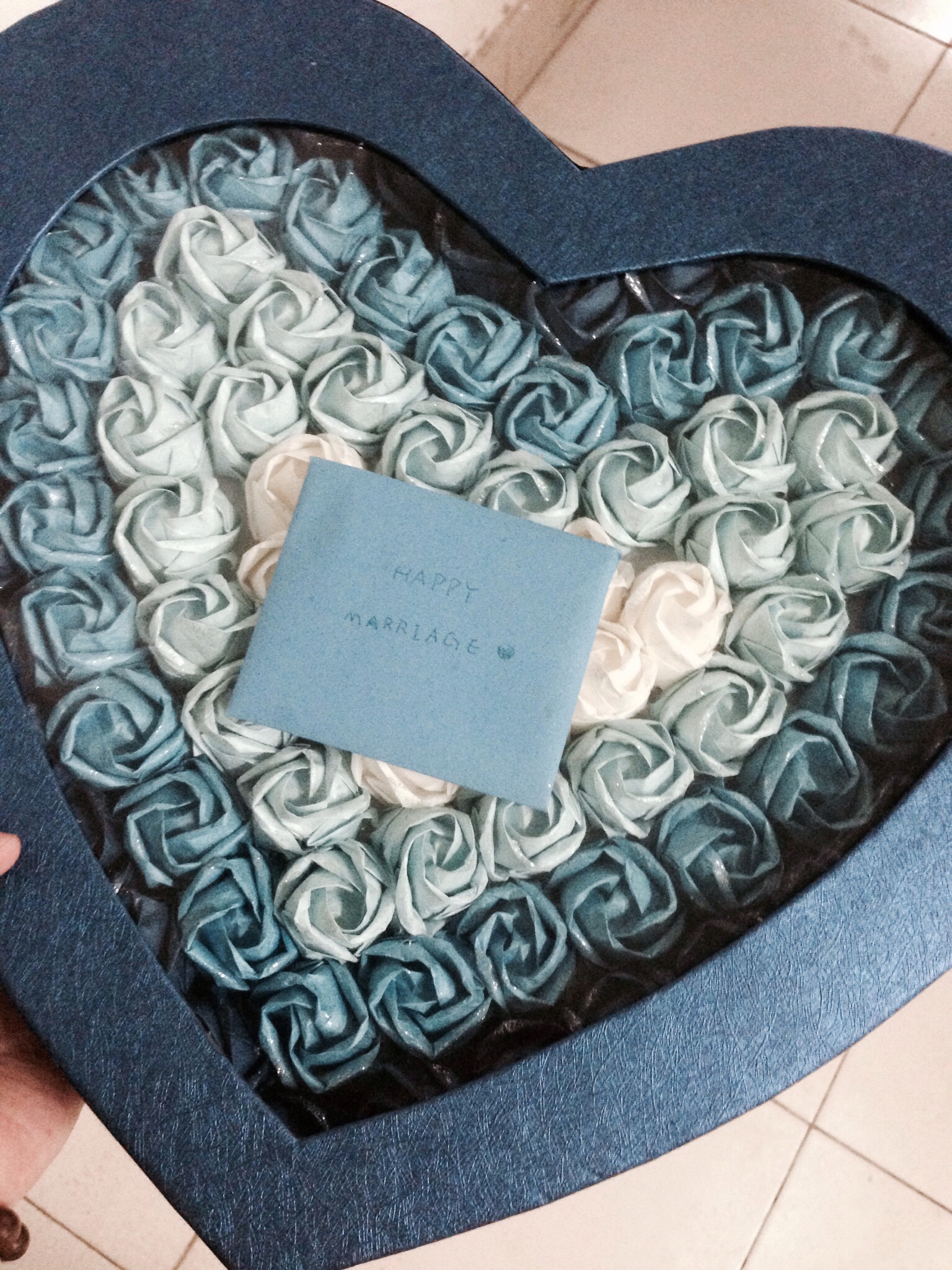 大s晒素颜照回应脸肿_教育局回应河南一老师晒节日礼物_华图教育河南分校李飞老师