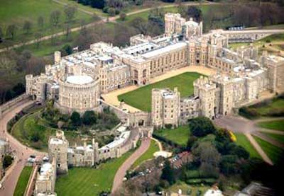 哈里 梅根_梅根哈里怎么认识_威廉凯特和哈里梅根久违同框