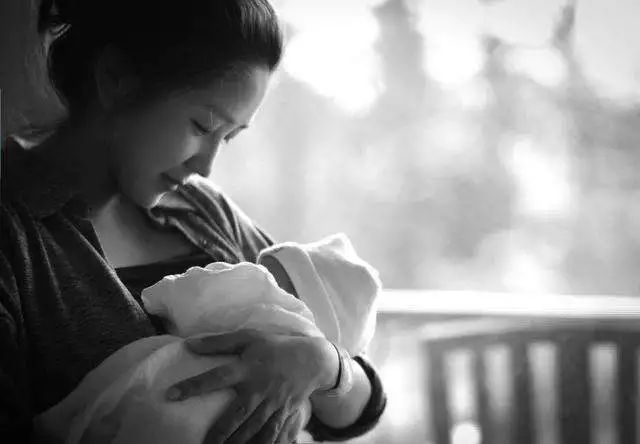 4岁孩子患抑郁症_菲女孩患早衰症图片_老年抑郁患症