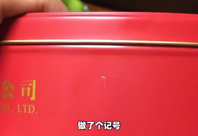 欢庆中秋踩月饼_中秋节后卖不完的月饼都去哪了_中秋节的月饼