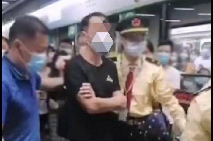 腾讯员工5p_腾讯员工食堂_腾讯员工地铁猥亵