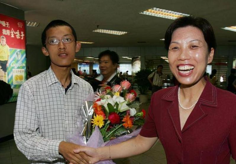 北大天才柳智宇:不后悔出家_北大出家才子柳智宇_北大清华出家天才