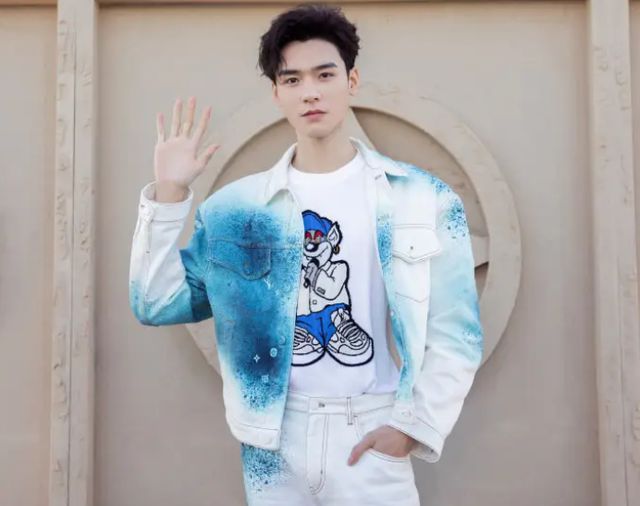 龚俊向丰巢快递柜索赔101万_太原丰巢快递柜_丰巢智能快递柜下载