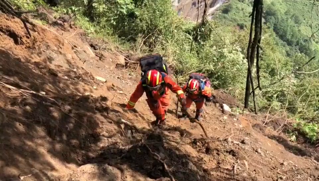 催收怎么找到失联客户_泸定地震失联17天的甘宇已经找到_马航失联飞机已找到视频