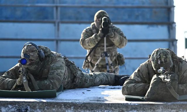 乌军突破至乌俄边境_乌亲俄金雕特种部队集结 设卡阻挡乌军 网易_中朝俄边境