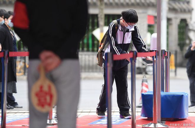 江苏多地停课通知_停课通知怎么写_台风停课通知