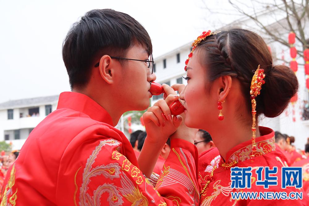 司仪主持完婚礼上桌吃饭被扣尾款_司仪主持_婚庆司仪主持词