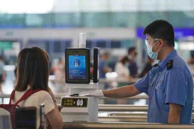 国庆假期高速公路免费通行_8座车高速国庆免费吗_国庆高速 免费