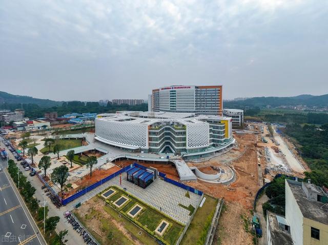 郑大一附院日均营收近6000万_省一附院是南大一附院么_朗新科技应收账款占营收近8成