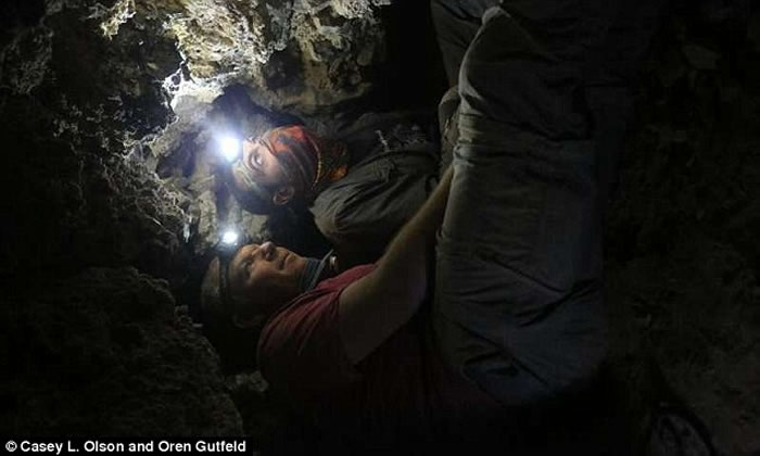 小苏瑞现在的生活_我走以后你现在的生活_悬崖山洞现生活痕迹