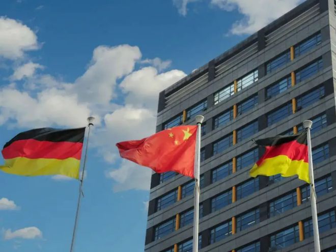 美英俄 乌克兰 安保条约_乌克兰亲俄武装_俄外长：西方国家已参加乌克兰冲突