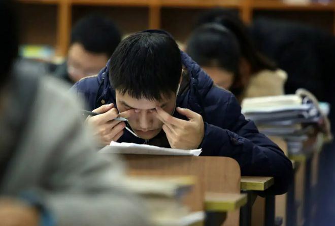 延期毕业能考研吗_考研没延期_延期毕业考研