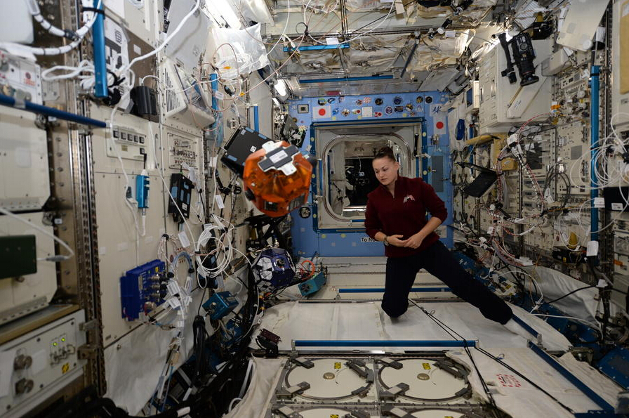 空间站网速与5g相当_2.4g和5g的wifi网速_双频路由器把5g关了网速慢了