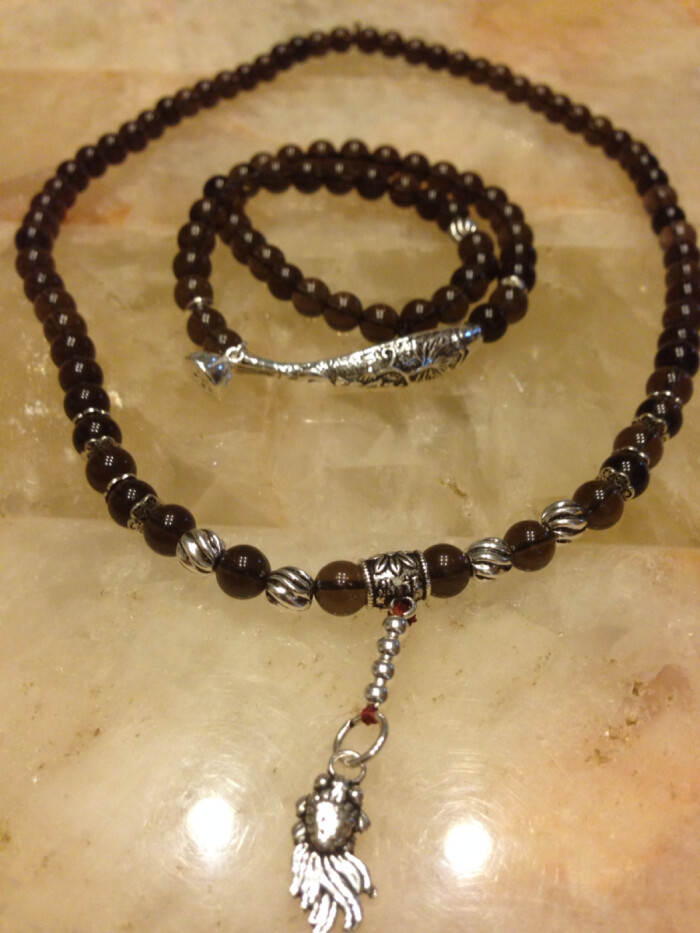 鬼娃回魂的鬼娃孩子_逗娃顺走孩子金手镯_入室盗窃顺走女婴