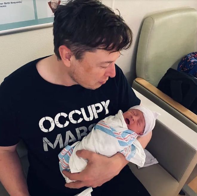 推牌9四张牌配牌技巧_马斯克给2岁儿子发推特工牌_推牌去牌技巧