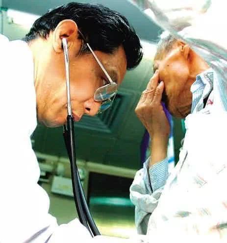 钟南山谈新冠后遗症_博格巴和恩东贝莱新冠新冠阳性_李钟奇晚年谈彭总