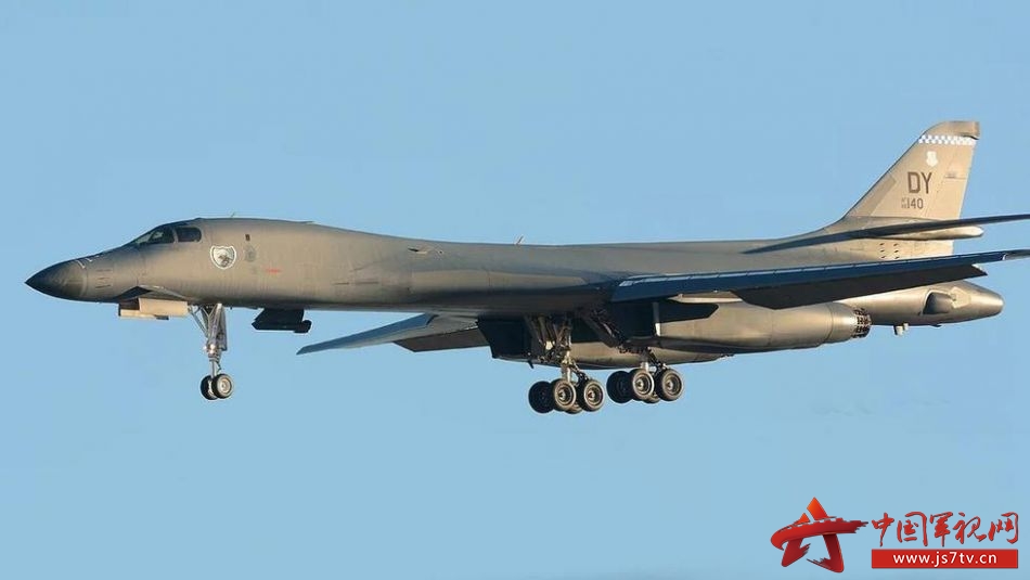 歼-20黄皮机亮相_美b-21轰炸机亮相_21克老年机刷机