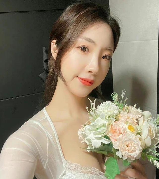 莲花清瘟胶囊副作用_连花清瘟胶囊有上百种替代药_以岭 连花清瘟胶囊 购药