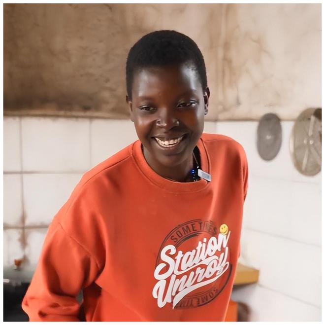 当事女孩回应鲍毓明抛出聊天记录_尼日利亚总统回应被绑架女孩_远嫁非洲女孩回应