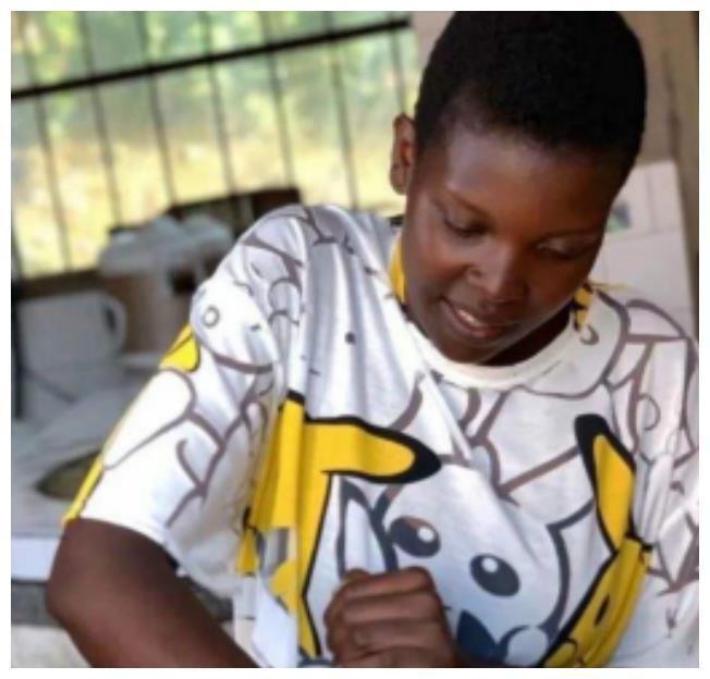 远嫁非洲女孩回应_尼日利亚总统回应被绑架女孩_当事女孩回应鲍毓明抛出聊天记录