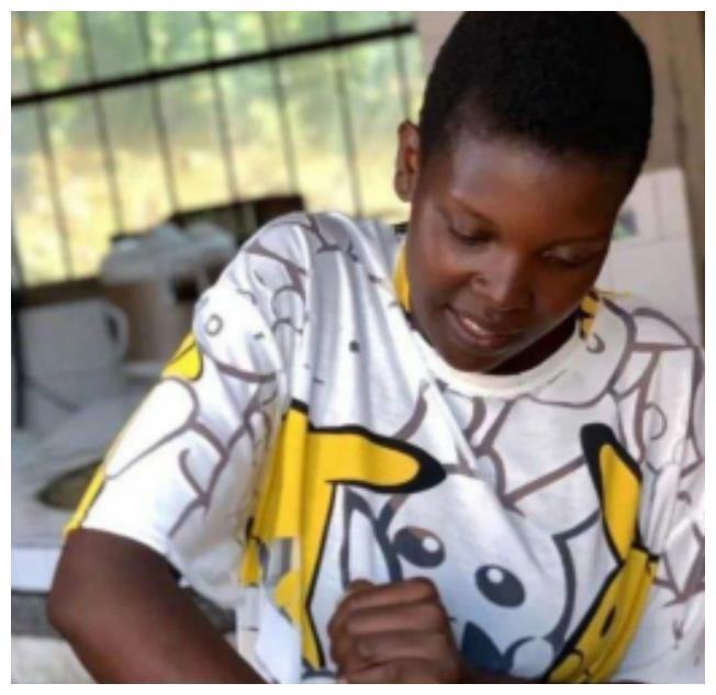 远嫁非洲女孩回应_当事女孩回应鲍毓明抛出聊天记录_尼日利亚总统回应被绑架女孩