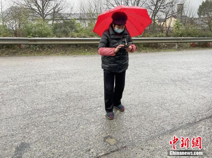 杭州疑有陨石掉落_伊丁石陨石有磁性吗_杭州陨石博物馆