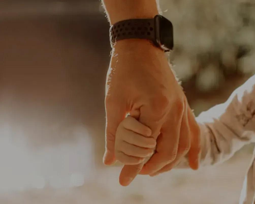 克林顿女儿 不是亲生_洪晃女儿是亲生的吗_男子5岁女儿非亲生