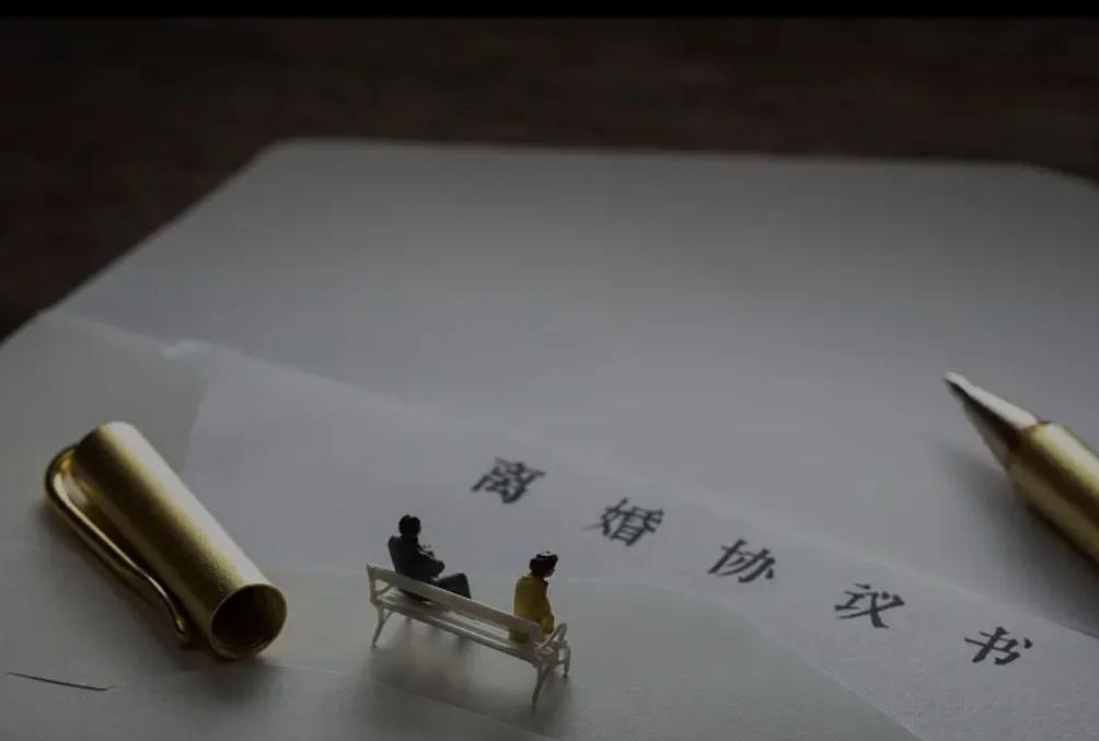 克林顿女儿 不是亲生_洪晃女儿是亲生的吗_男子5岁女儿非亲生