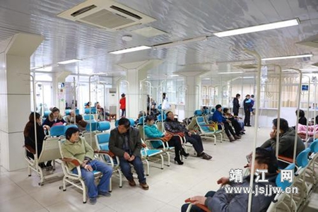 农村医务室扎堆输液_胃息肉输液可以输液治疗吗_农村调解室图片