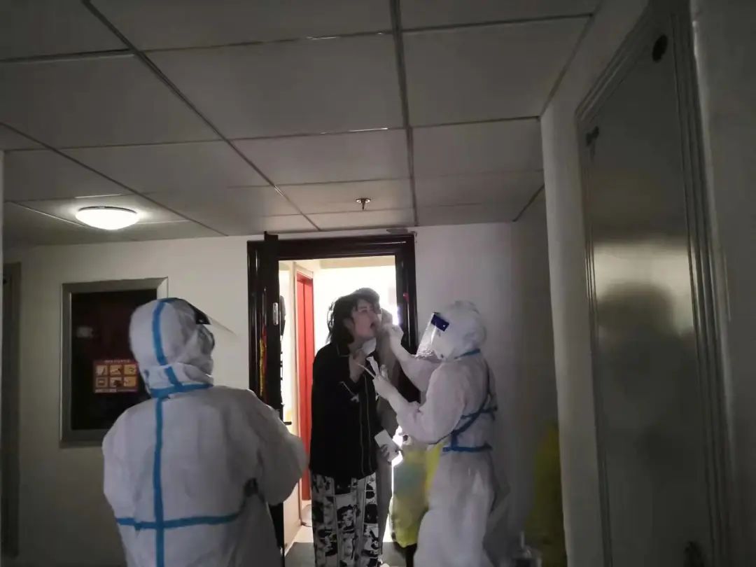 广东：职工隔离企业应正常付工资_穿隔离衣应注意_外资私企业能给职工办理企业退休呢